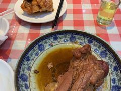 酱骨棒-东北哈尔滨酱骨头馆房掌柜铁锅炖