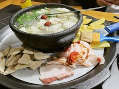 -苗家特色土烙锅·老字号