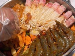 -黄记煌三汁焖锅(新佳丽江汉路店)