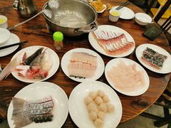 -正能量脆肉鲩火锅