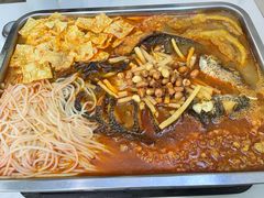-在巷子里的烤肉店·螺蛳粉烤鱼·牛蛙(和美城店)