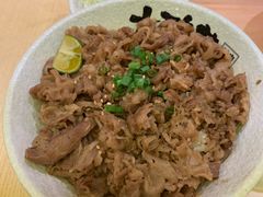 -熊吞·大碗丼烧肉饭(济宁万达广场店)