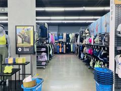 -迪卡侬(顺峰山店)