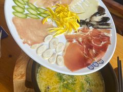 -桥香园过桥米线(国贸店)