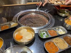 -韩烧牛中牛·甄选黑牛烤肉(黑金店)