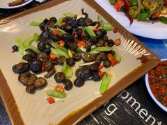 -萨宁音登锡伯风味餐厅(一楼店)