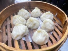 蟹粉小笼-万寿斋(山阴路店)