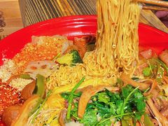 -老街称盘麻辣烫(东营万达金街店)