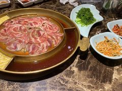 -猪啊牛呀羊啊铜盘烤肉(正大广场店)