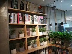 -HIGH FIVE哈福手工汉堡(桂林路店)