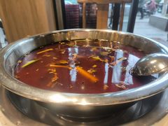 -肖肖酸萝卜鱼火锅(总店)