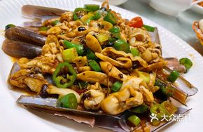 Stir-fried Abalone with Black Bean and Pepper