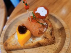 三文鱼蟹肉卷-tapas by dos cielos西班牙餐厅(重庆光环购物公园店)