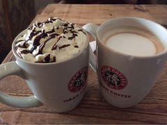 摩卡和拿铁-MAAN COFFEE(金桥店)