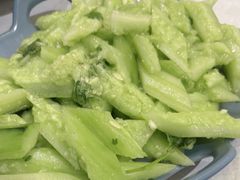 -辣盆盆麻辣小龙虾(哈尔滨总店)