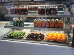 面包甜点陈列柜-奈雪的茶(中粮祥云小镇店)