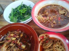 -老三样·美食研究中心(世贸路店)