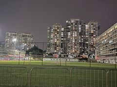 -燕子岗体育场