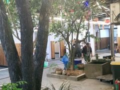 -李东农庄(中南百草园地标店)
