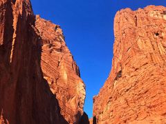 -天山神秘大峡谷