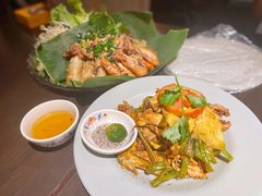 -大头虾越式风味餐厅(光明广场店)