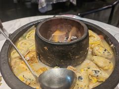 -彩云天云南餐厅