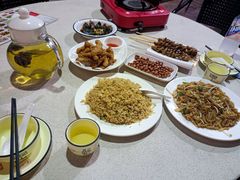 -墨脱石锅椰子鸡•香草鸭•东山羊(大东海店)