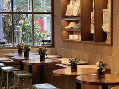 -LUNEURS月乐诗·烘焙甜品(华山路店)