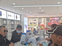 -荣耀授权专卖店(黄浦浙江中路店)