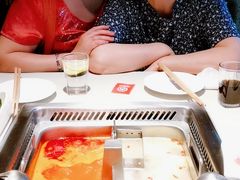 -海底捞火锅鲜切牛肉主题店(长寿路店)
