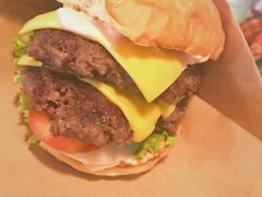 -BURGER BRO'S