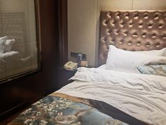 -长沙钦天·悦酒店(万家丽广场高桥北地铁站店)