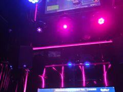 -唯爱KTV聚会餐厅(仙林东城汇店)