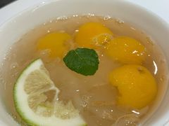 枇杷雪梨银耳羹-炖物24章·顺时轻养茶(杭州大厦店)