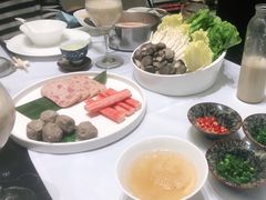 -红鼎豆捞·非遗鲍皇汤火锅(宝丰路店)