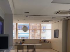 -卡罗酒店(东门晒布地铁站店)