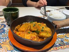 -云海肴·汽锅鸡·云南菜(天山百盛优客店)