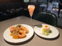 -Oasis Bar & Grill