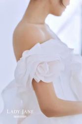 -Lady  Jane高端婚纱礼服馆