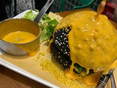 芝士瀑布汉堡-肥韬茶餐厅(南山mini店)