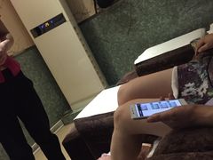 -新盈光·云会所(百丈东路店)