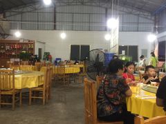 -老船长海鲜大排档(银滩店)