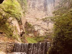 -燕子河大峡谷天坑仙境