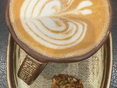 燕麦拿铁-théATRE茶聚场·餐厅(环球金融中心店)