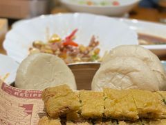 酒酿馒头-头上红煨盐鸡·非遗院子餐厅