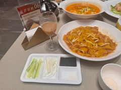 -凤凰园烤鸭店·唐山菜·传承花椒肉(老唐丰路店)