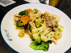 -美奈小馆·越南料理(中航城君尚购物中心店)