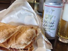 -Bánh Mì Huynh Hoa