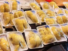 -席娜卡琳火车铁道夜市