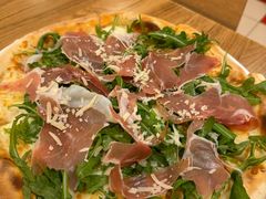 -城市大道红炉披萨烘焙坊